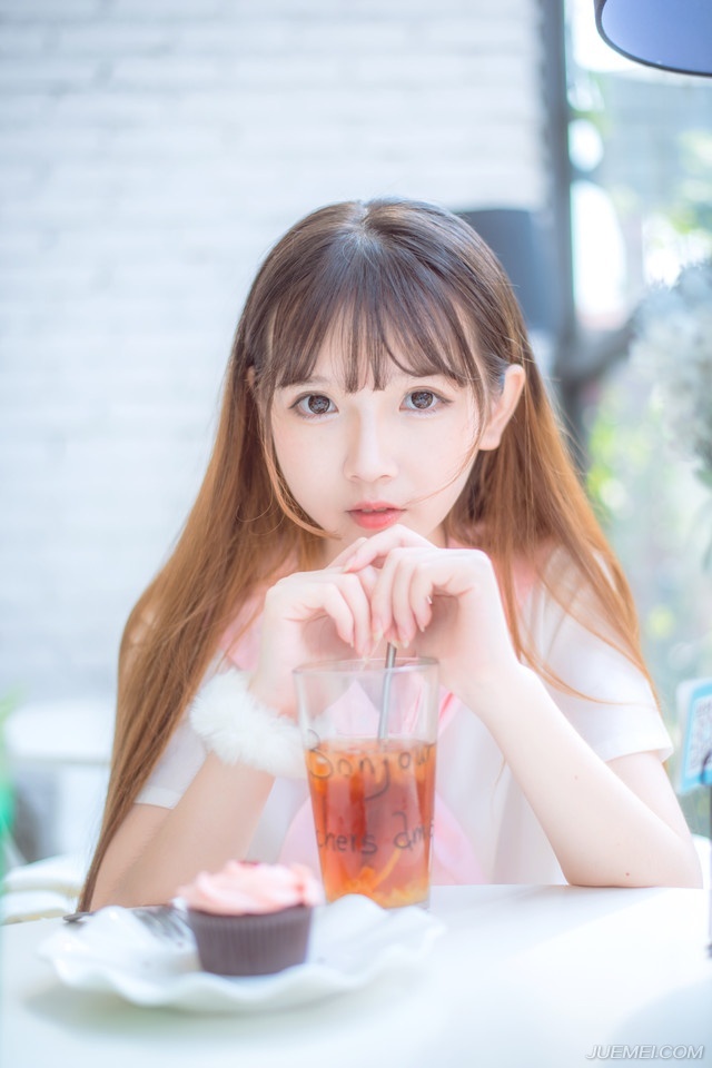 人生有一道难题，那就是如何使一寸光阴等于一寸生命。——佚名